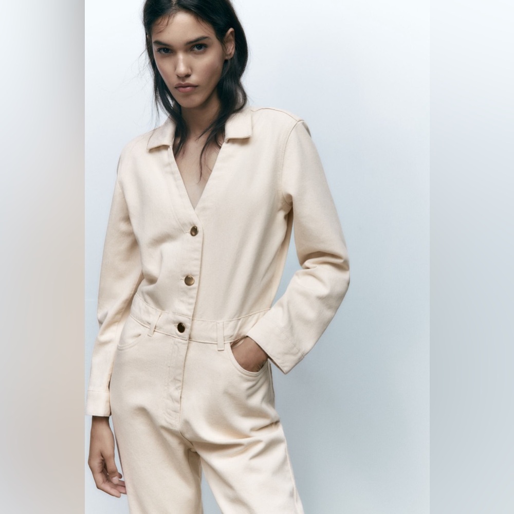NWT ZARA GOLD BUTTON DENIM JUMPSUIT ECRU -  Medium